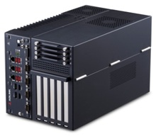 ADLINK DLAP-8100シリーズ 前面